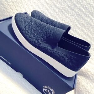 White Mountain Navy Blue Bling Textured Slip-Ons 9
